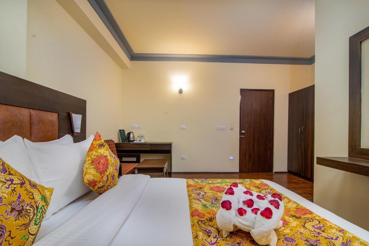 Muscatel Grand Silkroute - 300 Mts From Mg Marg Gangtok Exterior photo