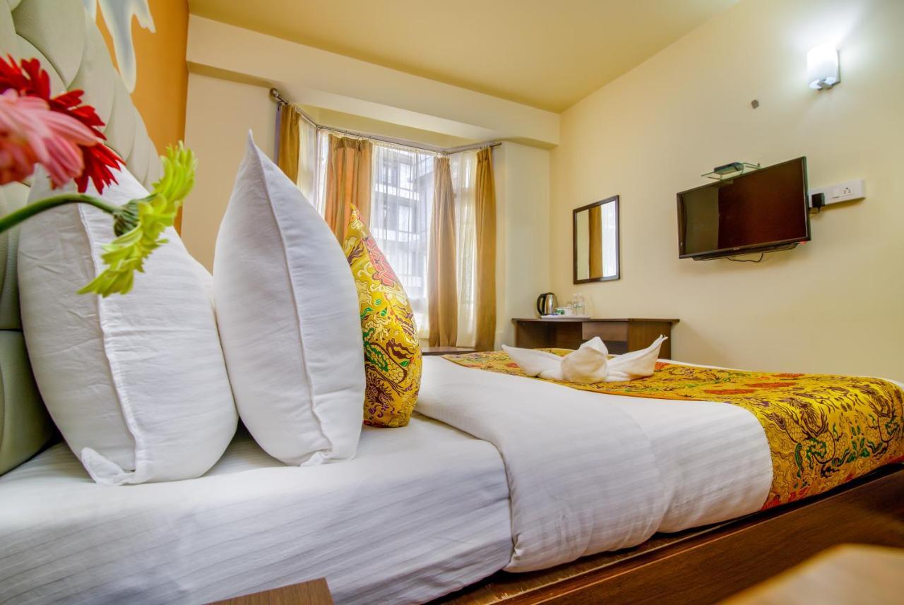 Muscatel Grand Silkroute - 300 Mts From Mg Marg Gangtok Exterior photo