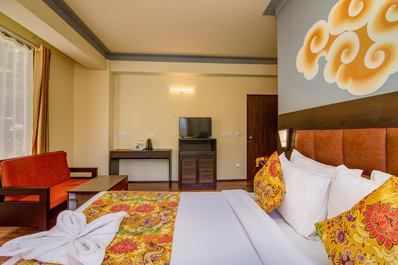 Muscatel Grand Silkroute - 300 Mts From Mg Marg Gangtok Exterior photo